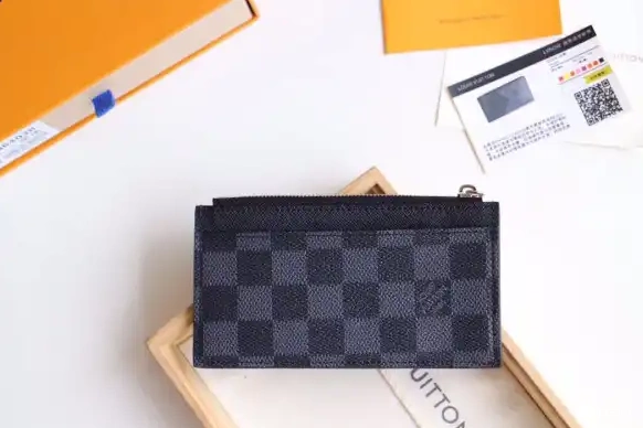 WIS CARD VUITTON COIN HOLDER LOUIS 0605